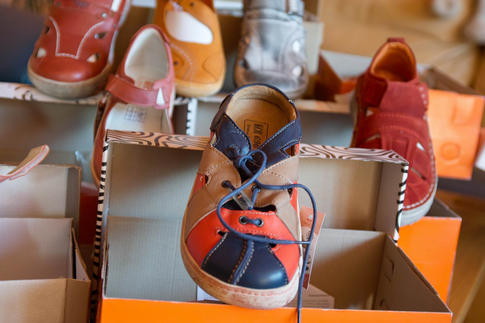 Obuwie Fundacja Ja Jestem1